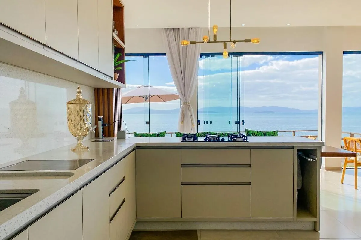 Villa Casa Pe Na Areia! à Biguacu Hébergement de vacances